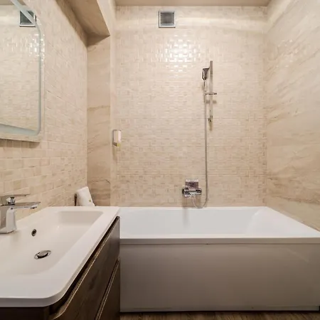 Royal On Kovzhyna 6 * Leopoli