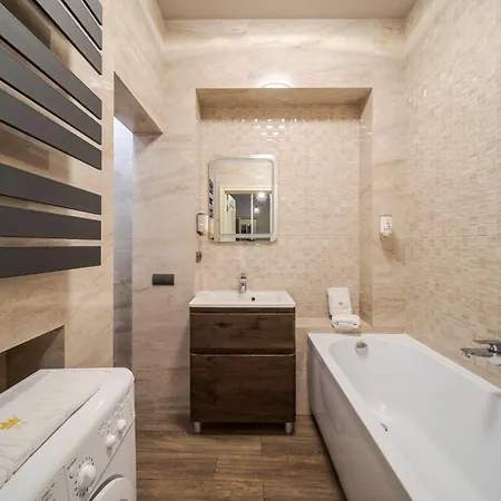 Lägenhet Royal On Kovzhyna 6