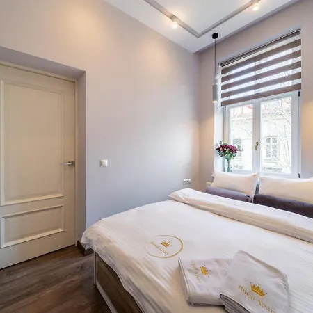Royal On Kovzhyna 6 * Lviv