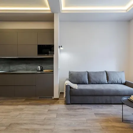 Royal On Kovzhyna 6 Lviv