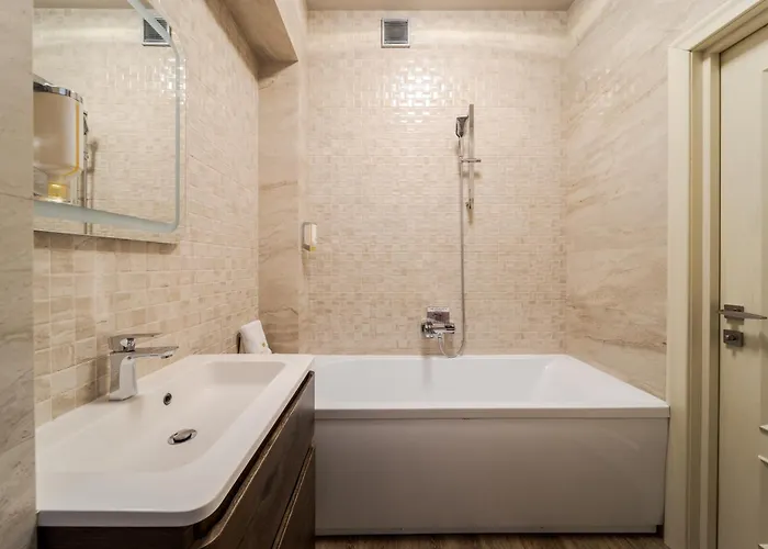 Royal On Kovzhyna 6 * Lviv